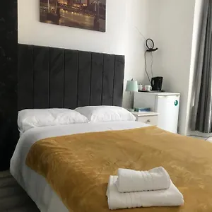 https://double-room-central-location.brighton-hotels-england.com
